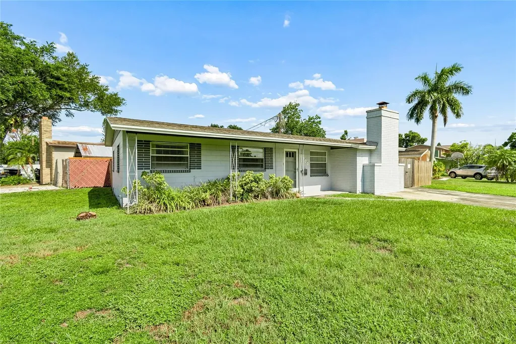8900 59th Way Pinellas Park FL 33782