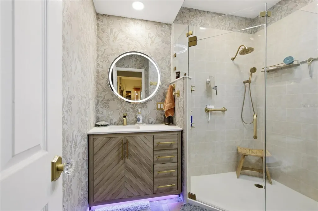 302 Buckingham Place Palm Harbor FL 34684