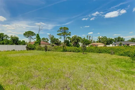 2194 Brancusi Avenue North Port FL 34288