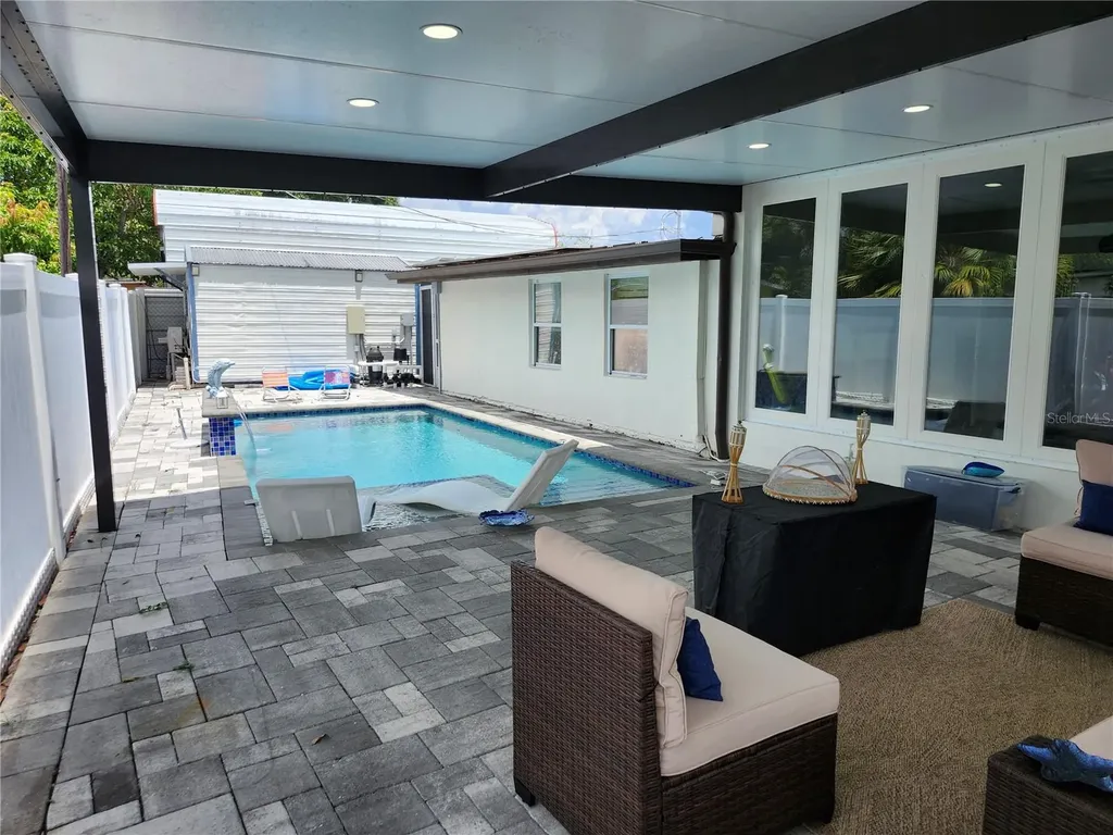 7514 Paradise Place Tampa FL 33619