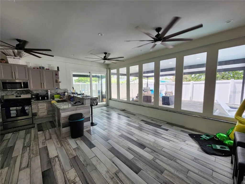 7514 Paradise Place Tampa FL 33619