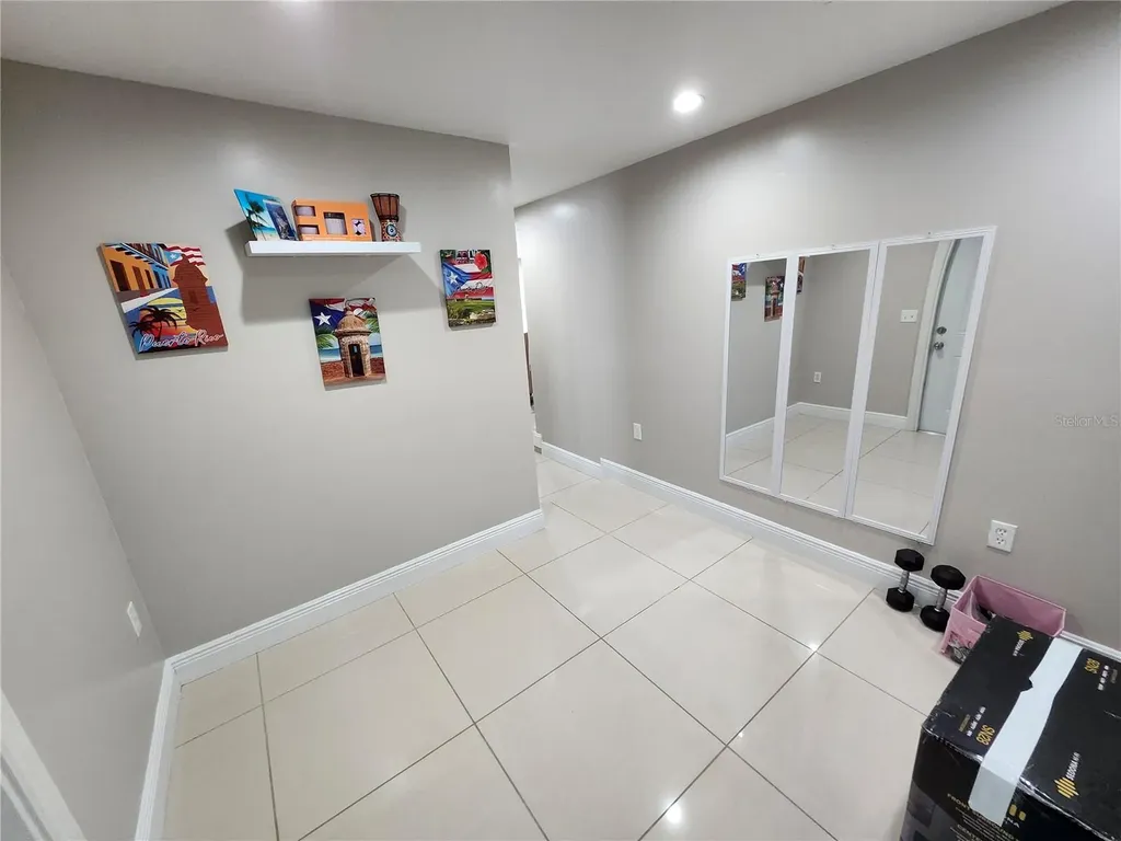 7514 Paradise Place Tampa FL 33619