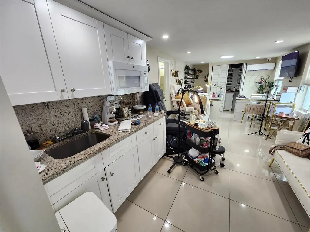 7514 Paradise Place Tampa FL 33619