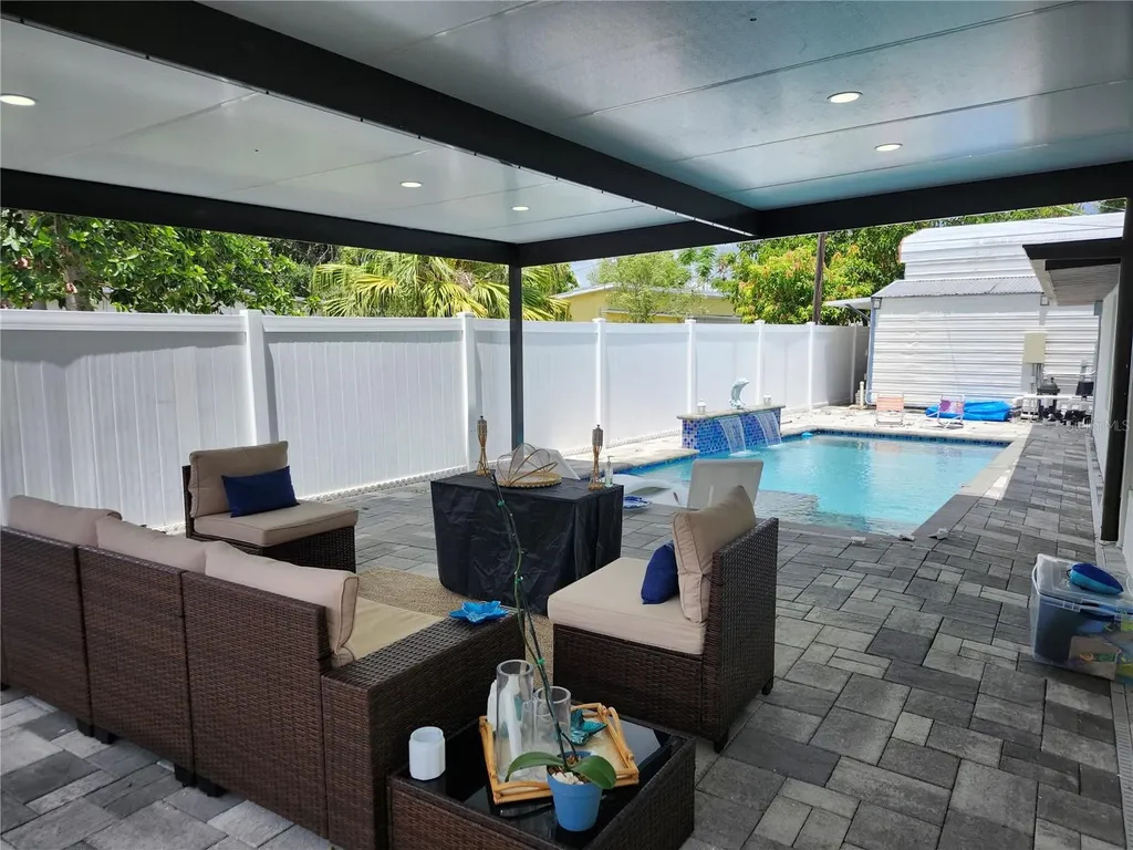 7514 Paradise Place Tampa FL 33619