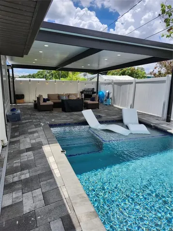 7514 Paradise Place Tampa FL 33619