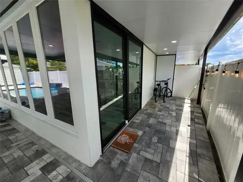 7514 Paradise Place Tampa FL 33619