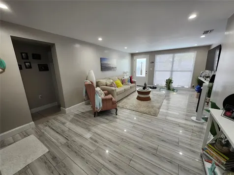 7514 Paradise Place Tampa FL 33619
