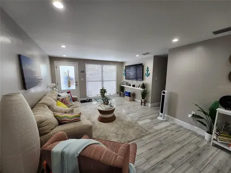 7514 Paradise Place Tampa FL 33619