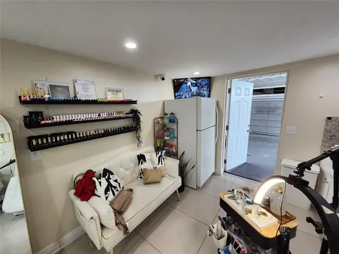 7514 Paradise Place Tampa FL 33619