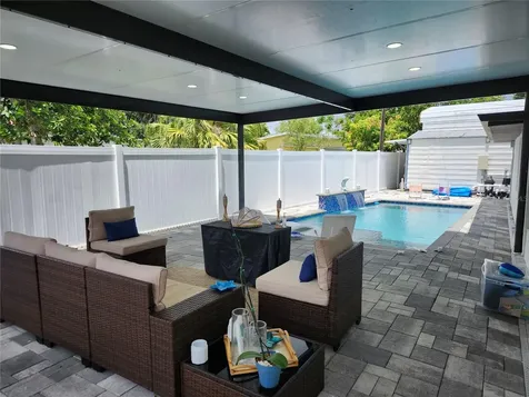 7514 Paradise Place Tampa FL 33619