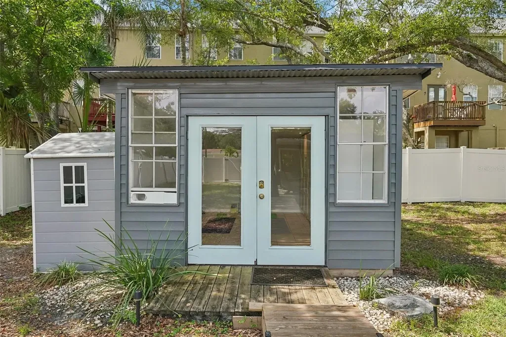 2934 W Ellis Drive Tampa FL 33611