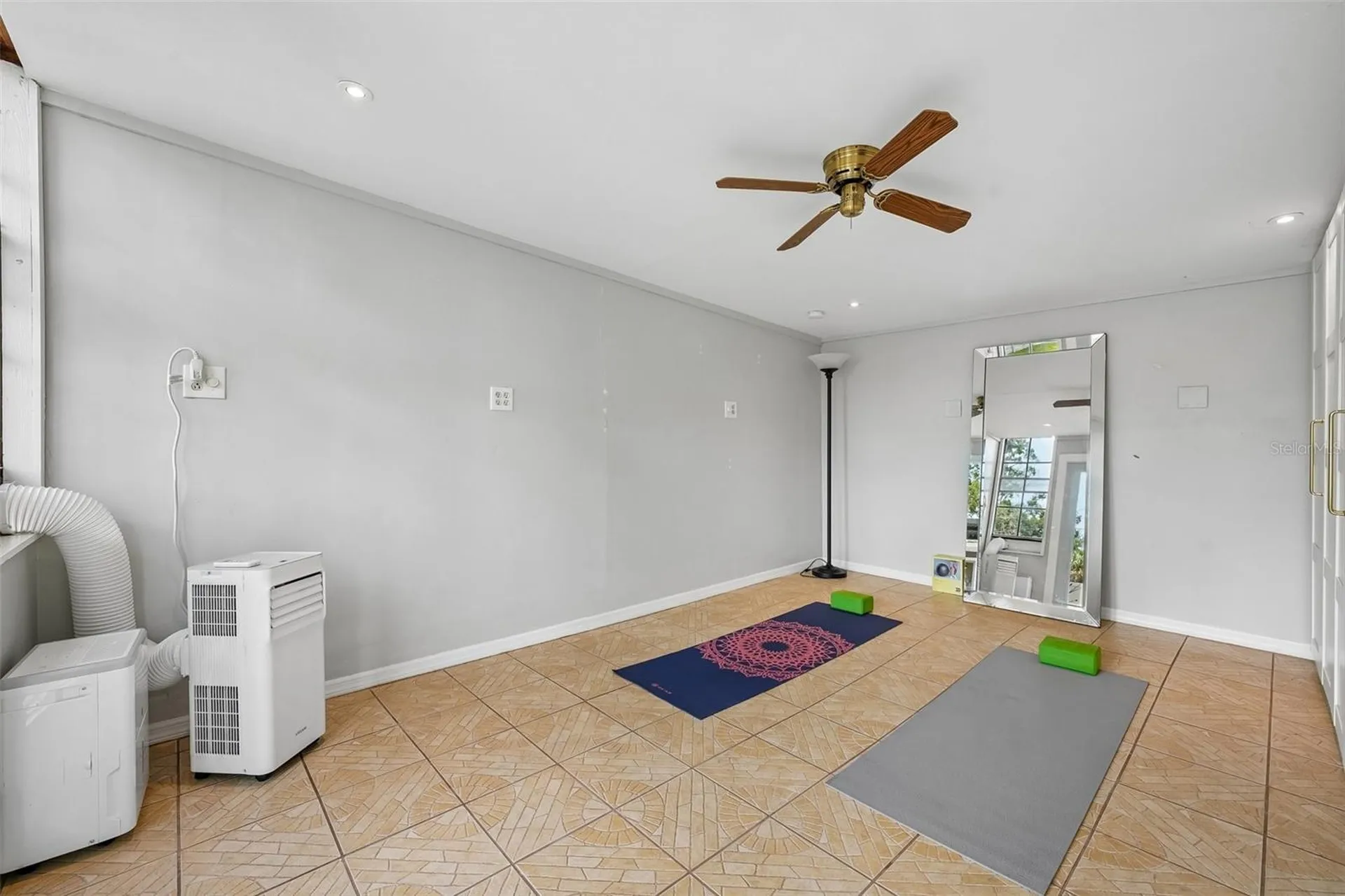 2934 W Ellis Drive Tampa FL 33611