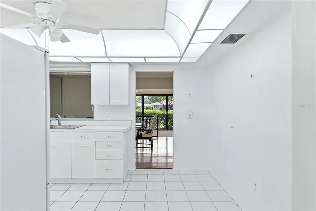5451 Golf Pointe Drive Sarasota FL 34243