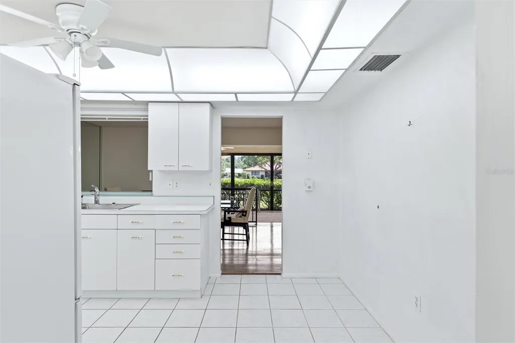 5451 Golf Pointe Drive Sarasota FL 34243