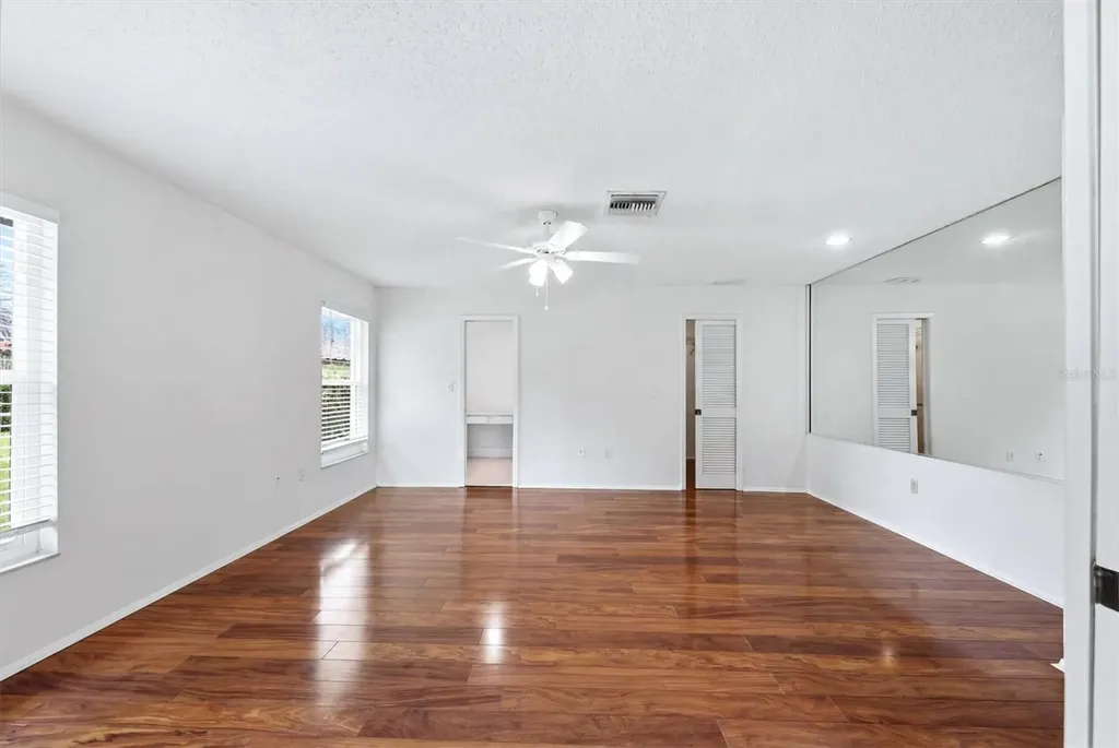 5451 Golf Pointe Drive Sarasota FL 34243