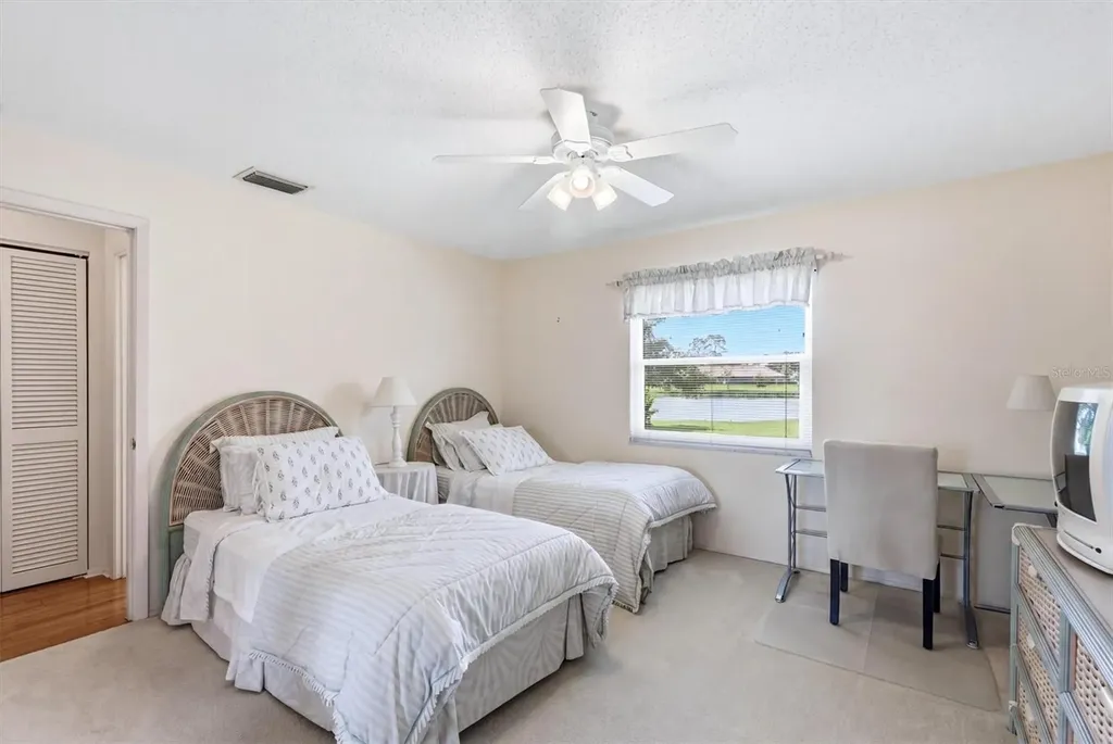 5451 Golf Pointe Drive Sarasota FL 34243