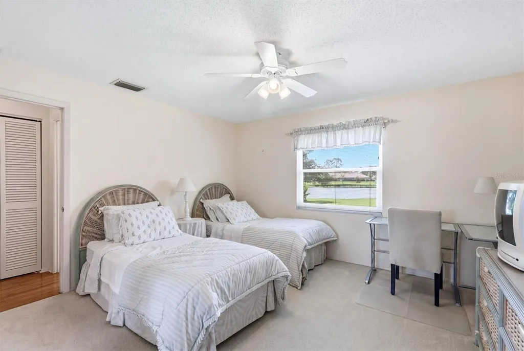 5451 Golf Pointe Drive Sarasota FL 34243
