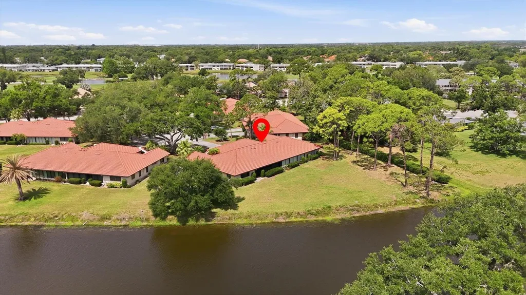 5451 Golf Pointe Drive Sarasota FL 34243