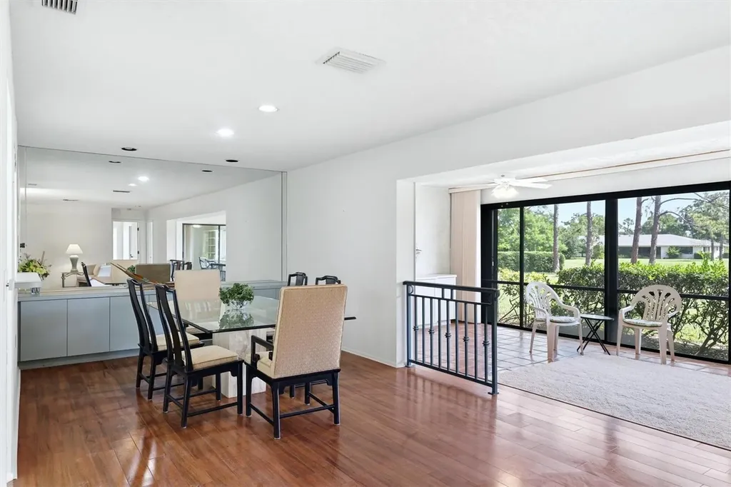 5451 Golf Pointe Drive Sarasota FL 34243