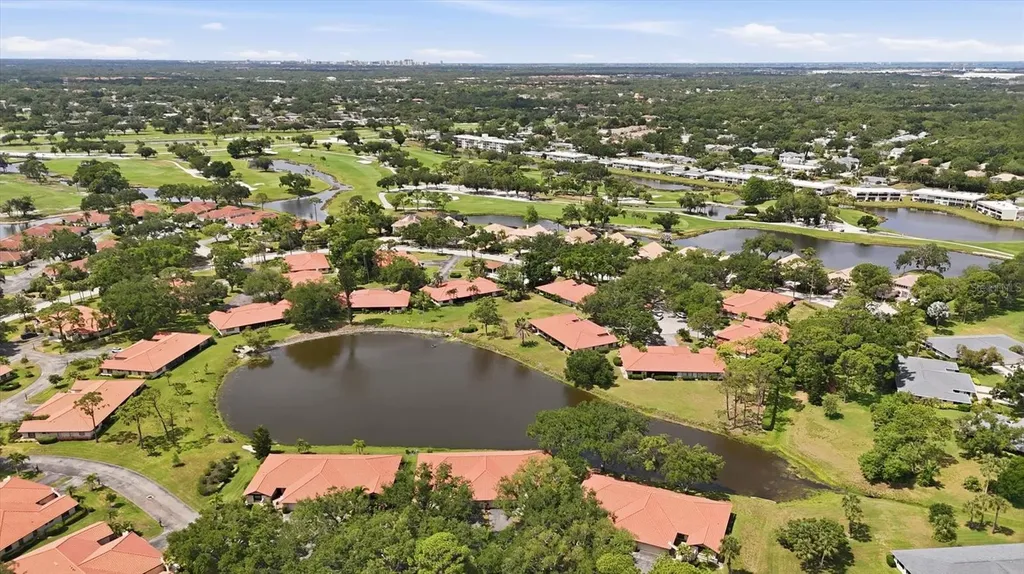 5451 Golf Pointe Drive Sarasota FL 34243