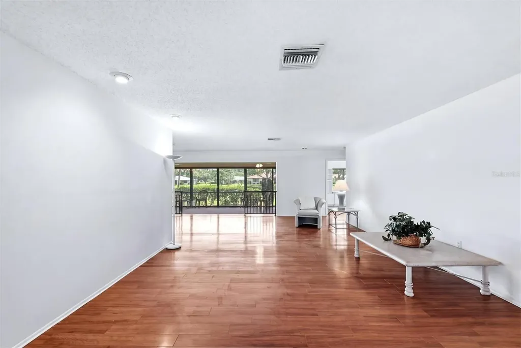 5451 Golf Pointe Drive Sarasota FL 34243