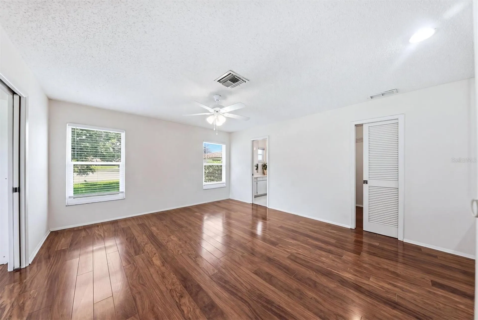 5451 Golf Pointe Drive Sarasota FL 34243