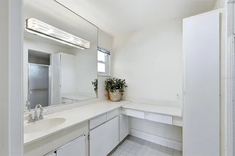 5451 Golf Pointe Drive Sarasota FL 34243