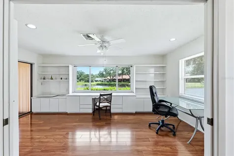 5451 Golf Pointe Drive Sarasota FL 34243