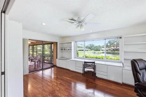 5451 Golf Pointe Drive Sarasota FL 34243