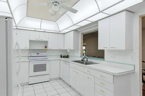 5451 Golf Pointe Drive Sarasota FL 34243