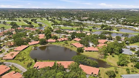 5451 Golf Pointe Drive Sarasota FL 34243