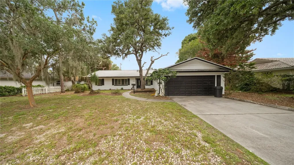 2662 Derbyshire Road Maitland FL 32751