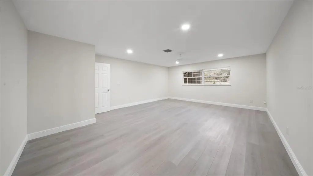 2662 Derbyshire Road Maitland FL 32751