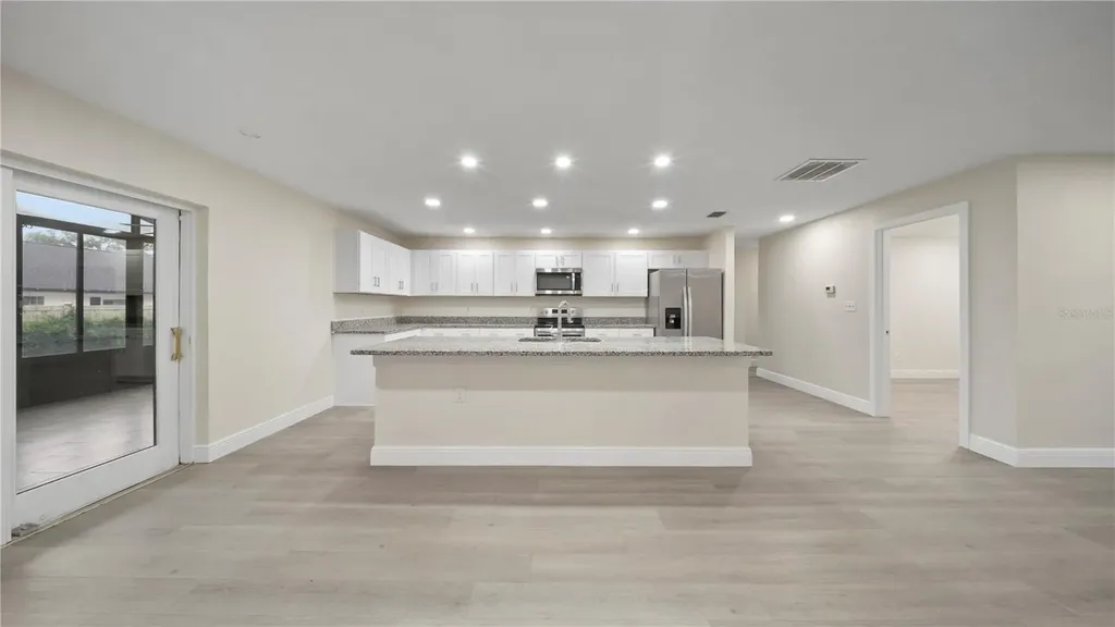 2662 Derbyshire Road Maitland FL 32751