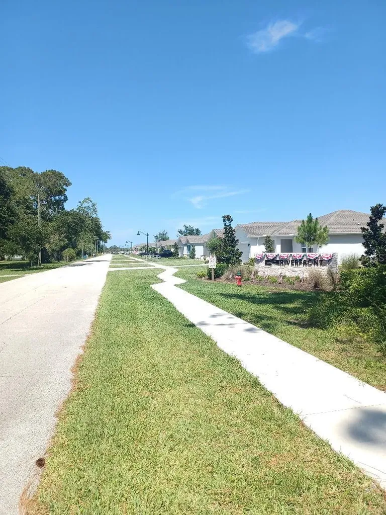 173 River Front Way Edgewater FL 32141