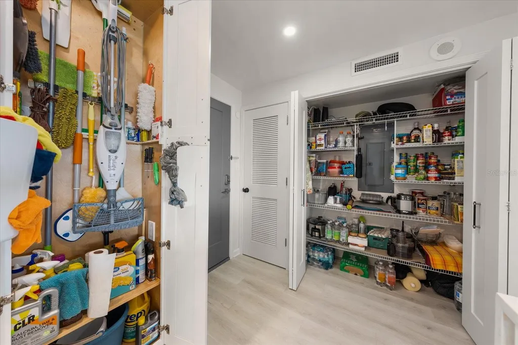 400 Island Way Clearwater Beach FL 33767