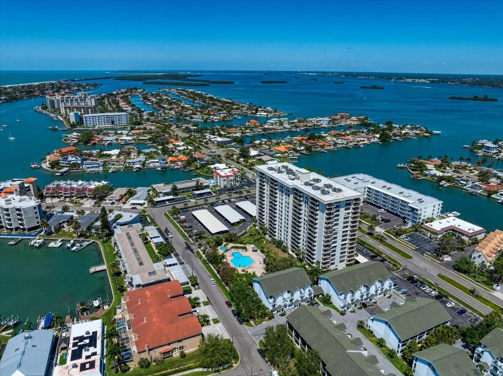 400 Island Way Clearwater Beach FL 33767