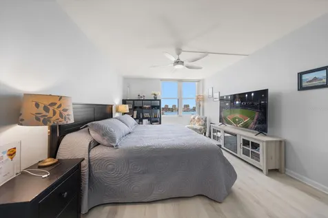 400 Island Way Clearwater Beach FL 33767
