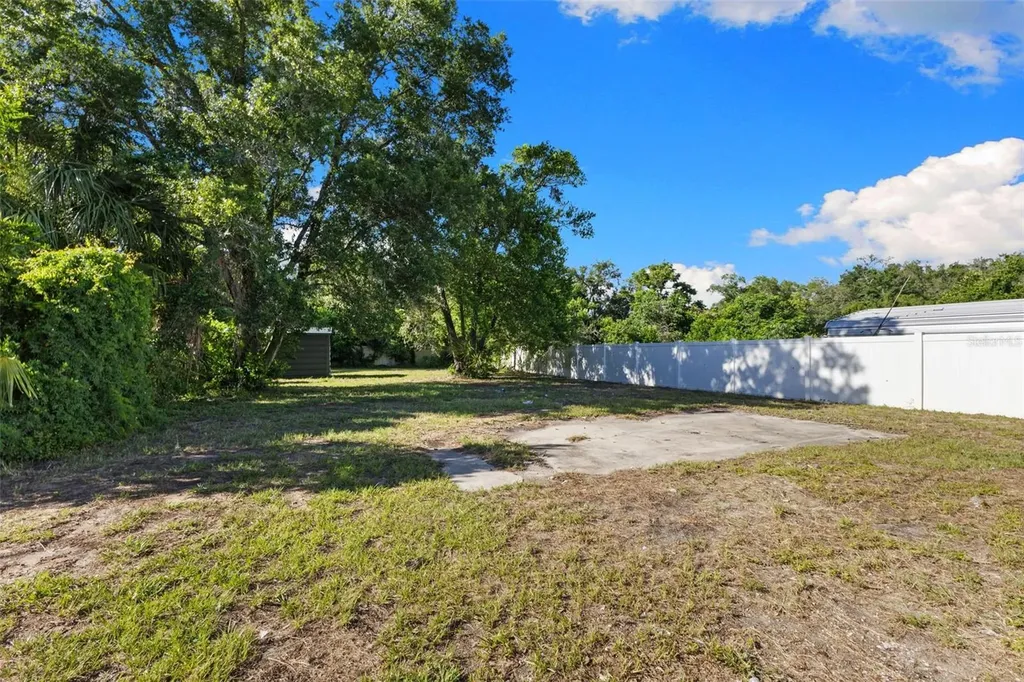 2608 E Yukon Street Tampa FL 33604