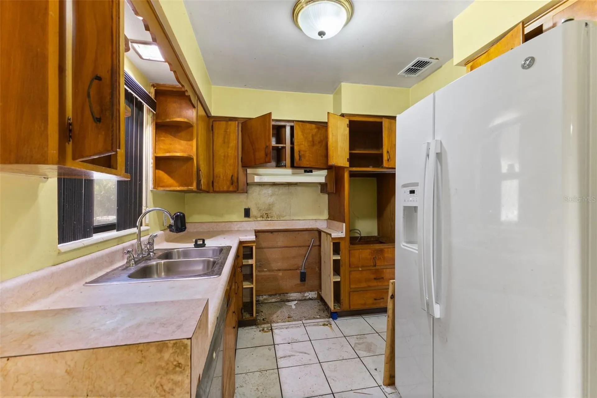 2608 E Yukon Street Tampa FL 33604