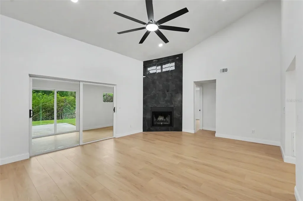 6716 Timberlane West Drive Tampa FL 33615