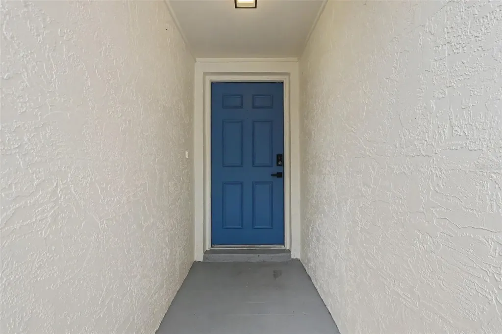 6716 Timberlane West Drive Tampa FL 33615