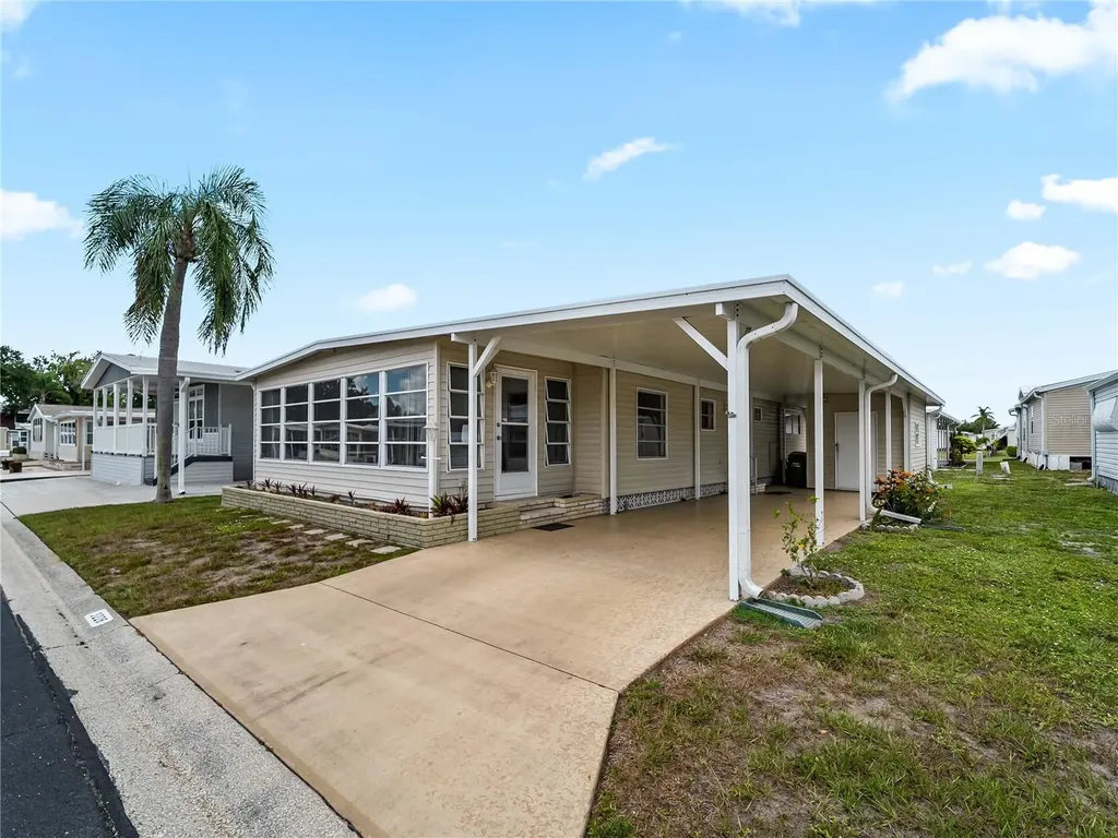 3226 Sweet Bay Terrace Sarasota FL 34237