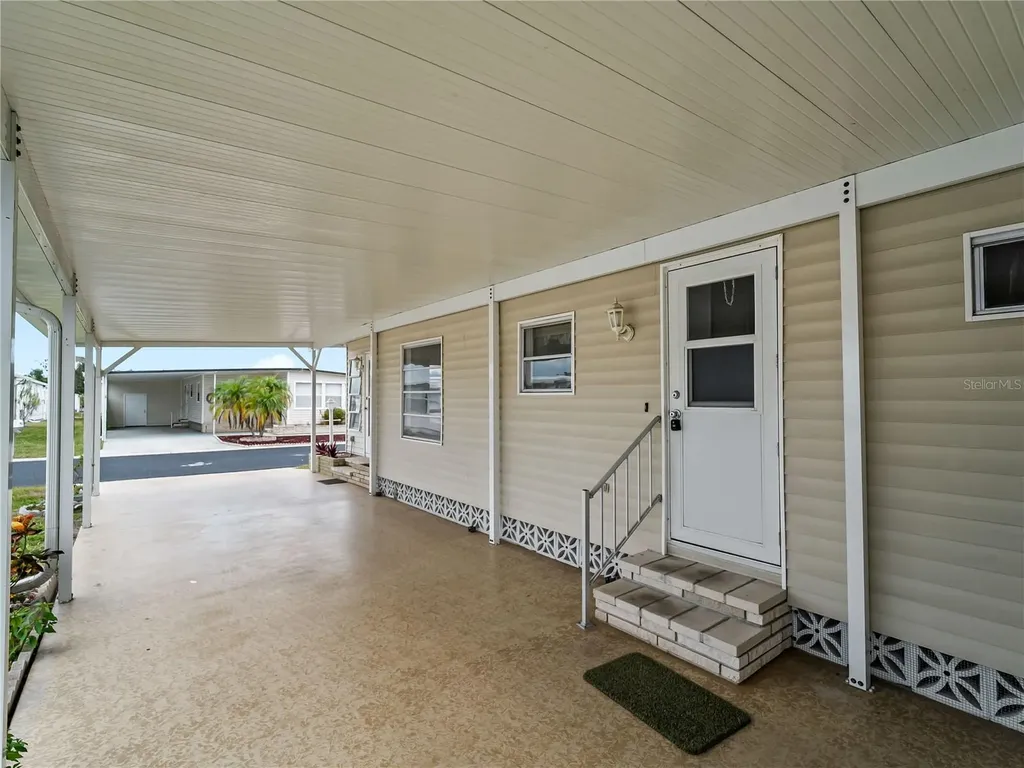 3226 Sweet Bay Terrace Sarasota FL 34237