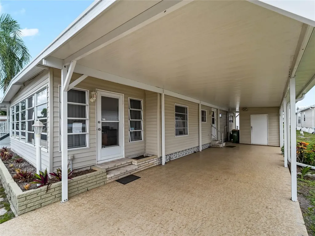 3226 Sweet Bay Terrace Sarasota FL 34237