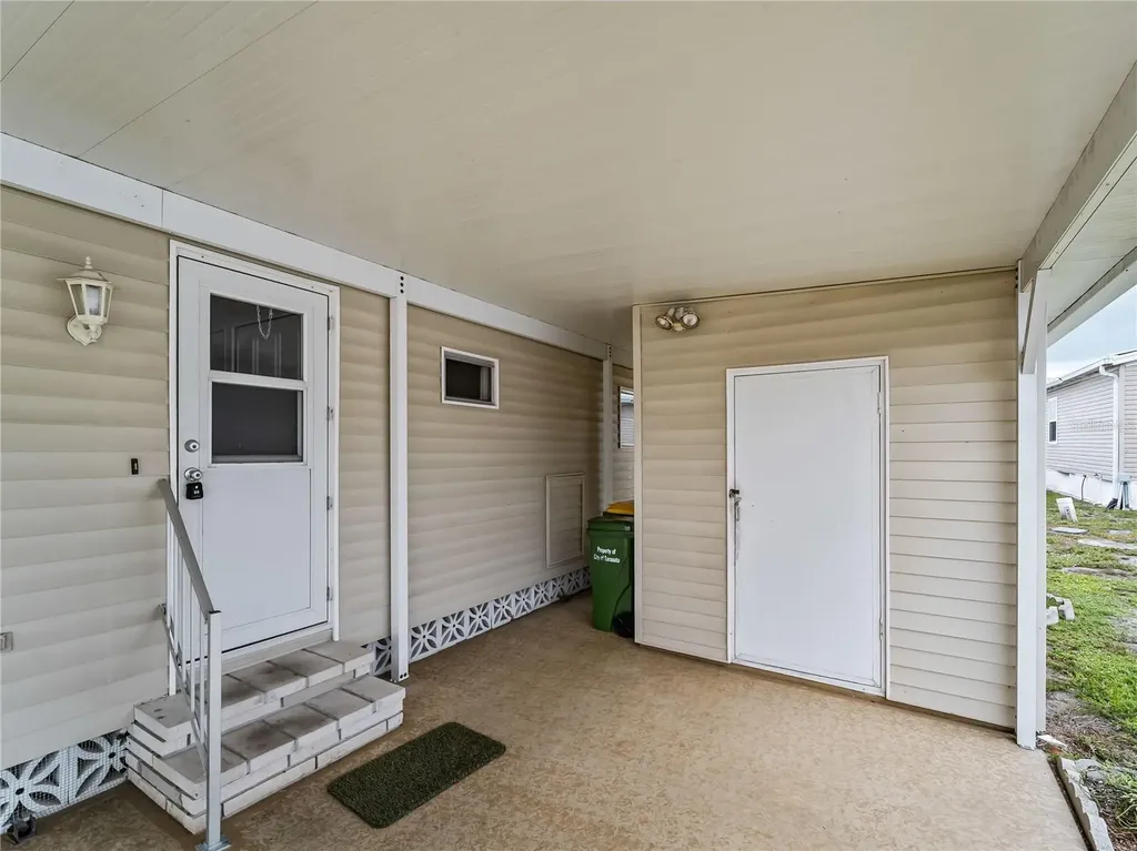 3226 Sweet Bay Terrace Sarasota FL 34237