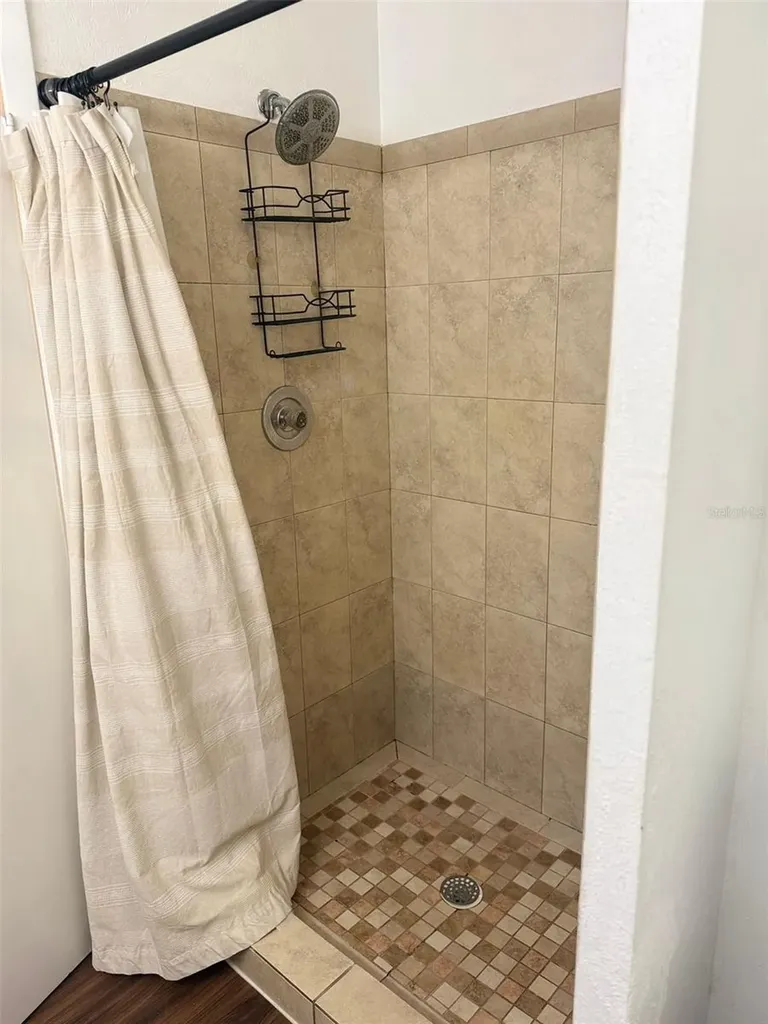 1932 Crescent Boulevard Orlando FL 32817