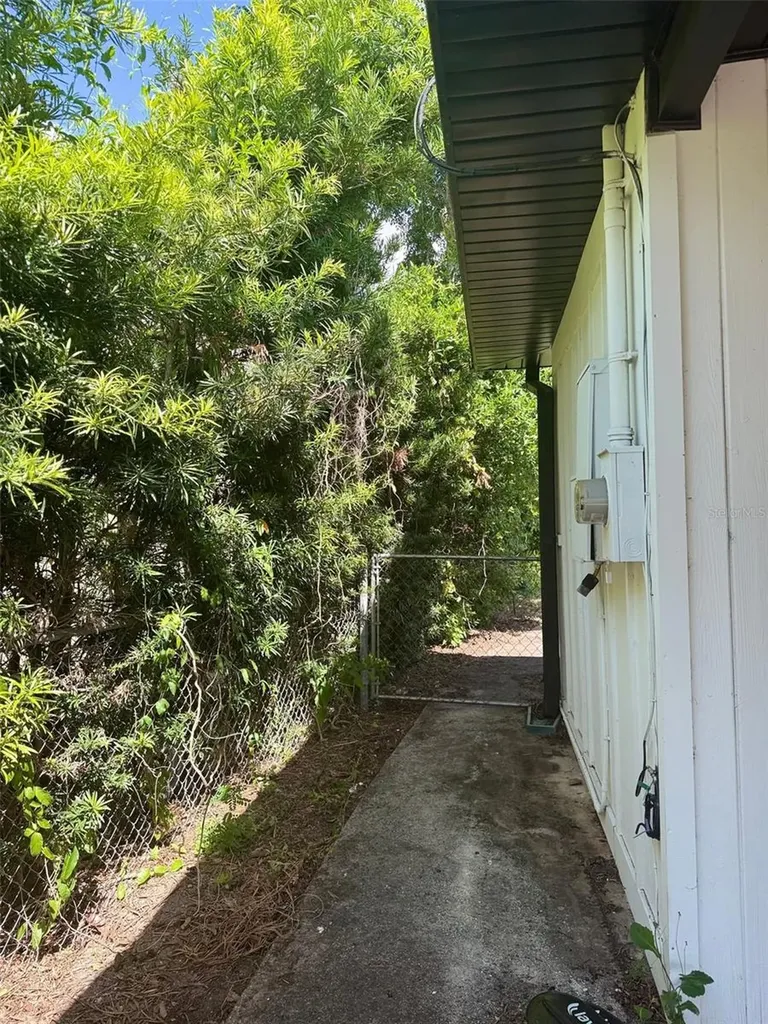1932 Crescent Boulevard Orlando FL 32817