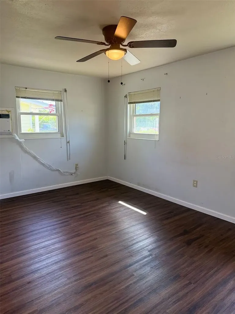 1932 Crescent Boulevard Orlando FL 32817