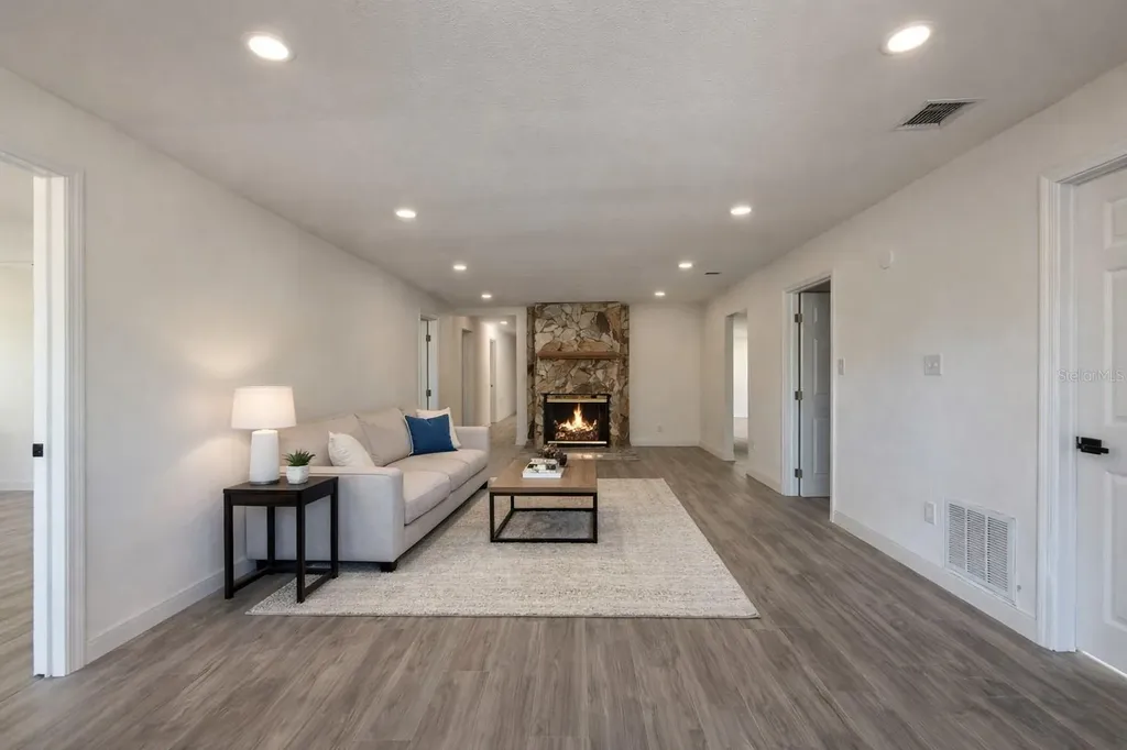 502 NW Crystal Street Crystal River FL 34428